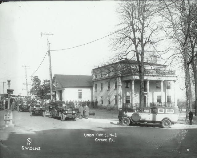 Company group picture in 1929.