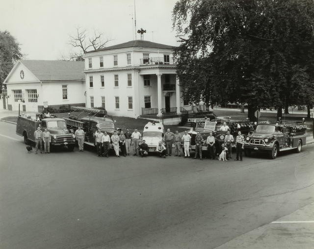 A company group picture in 1962.