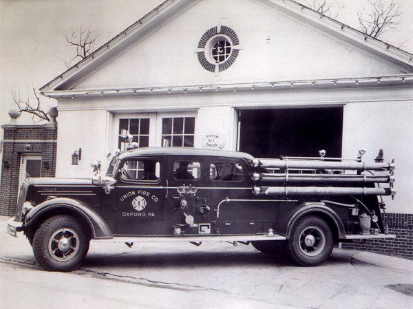 1948 Mack 505 Pumper
